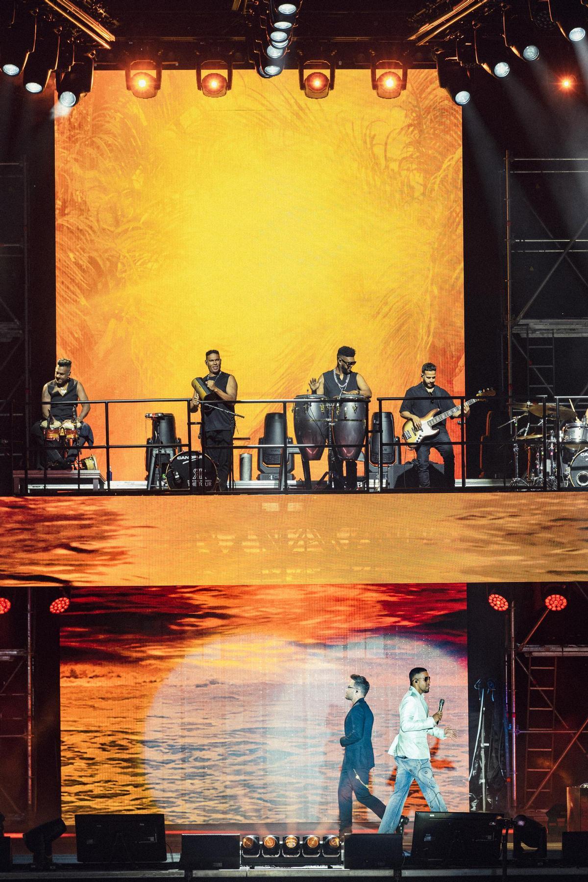 Todas las imágenes del concierto de Romeo Santos y Prince Royce en Icónica Santalucía Sevilla Fest