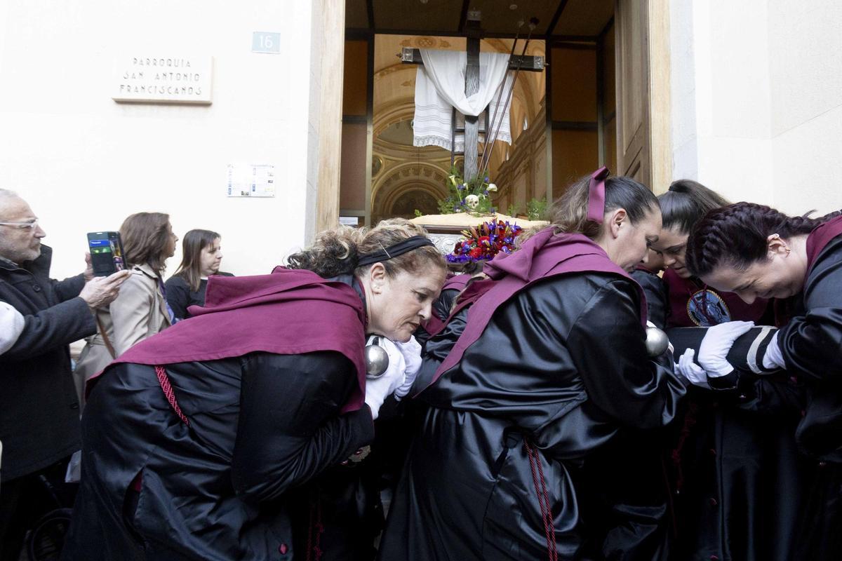 Semana Santa en Alicante 2026: Procesión de la Hermandad de la Santa Redención en el Jueves Santo