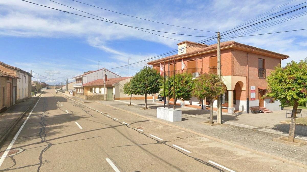 Las firmas se entregaron en septiembre en el Ayuntamiento del  localidad.