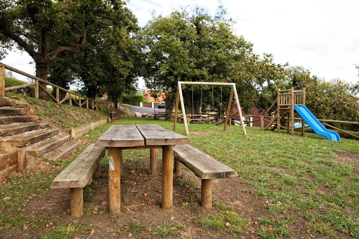 El área recreativa de Campiello, en Llanera, un paraíso entre castaños