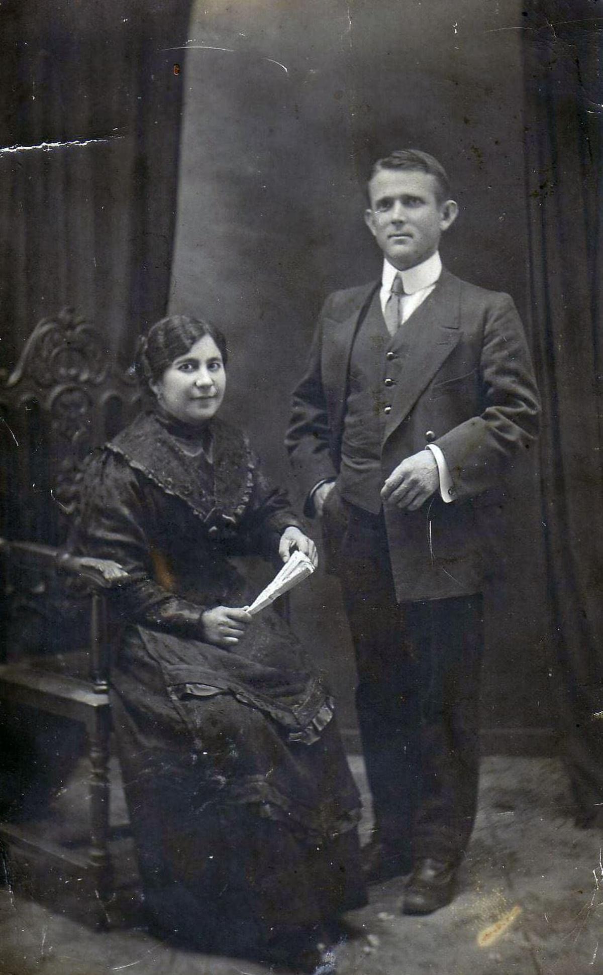 Francisco Blas y su esposa Práxedes, padres del guerrillero enterrado en la fosa común de El Condao.