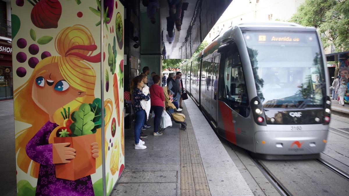 El 'Asalto' a las paradas del tranvía de Zaragoza