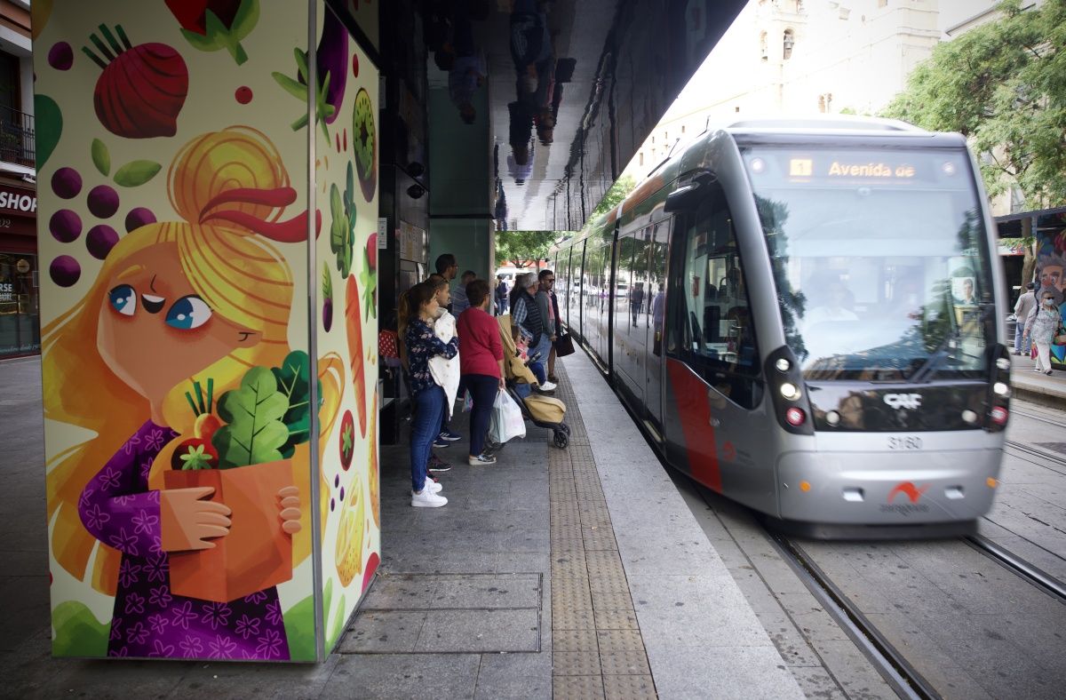 El 'Asalto' a las paradas del tranvía de Zaragoza