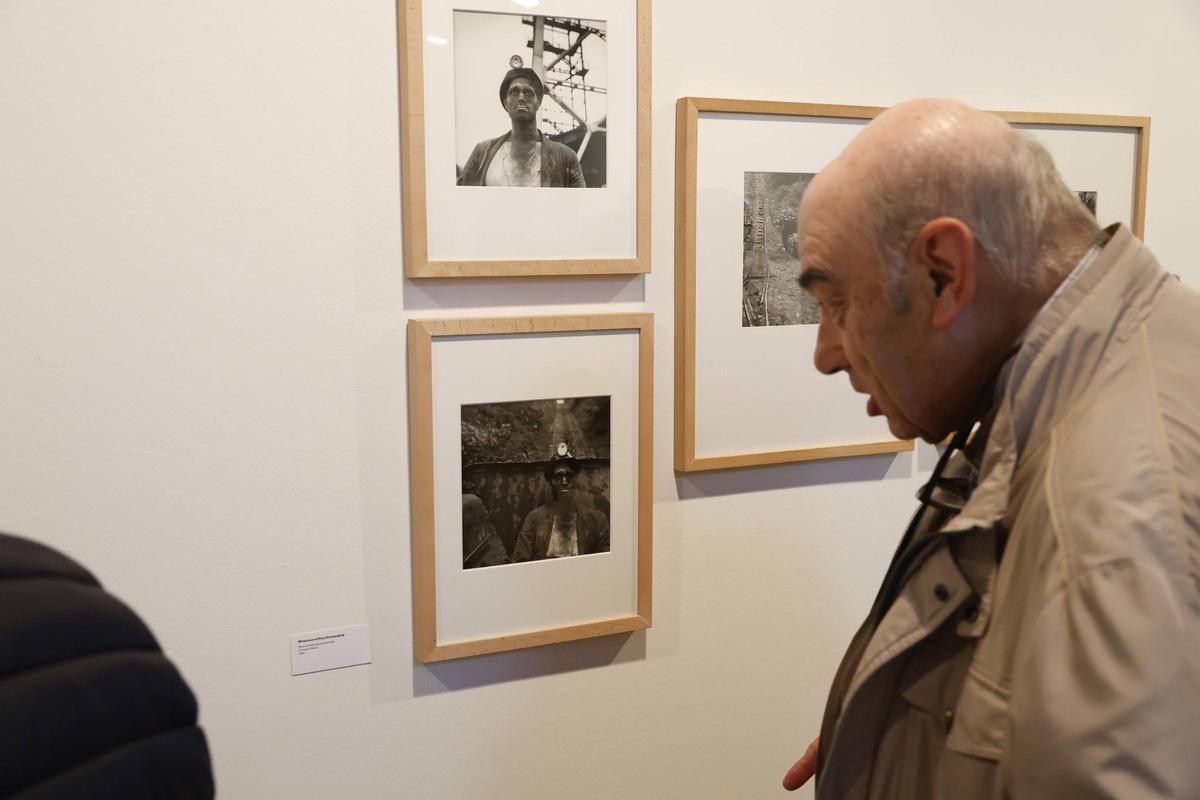 El Pueblu d'Asturies inaugura una exposición fotográfica de Mario Pascual (en imágenes) El Pueblu d'Asturies inaugura una exposición fotográfica de Mario Pascual (en imágenes)