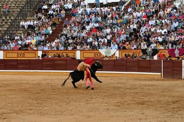 Imagen de archivo en la plaza de toros de Badajoz durante la feria de San Juan en 2022.