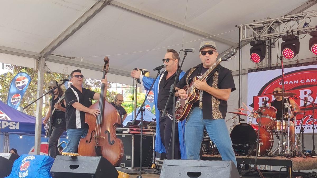 El Big Bang Vintage Festival llena San Telmo de rockabilly, punk y soul