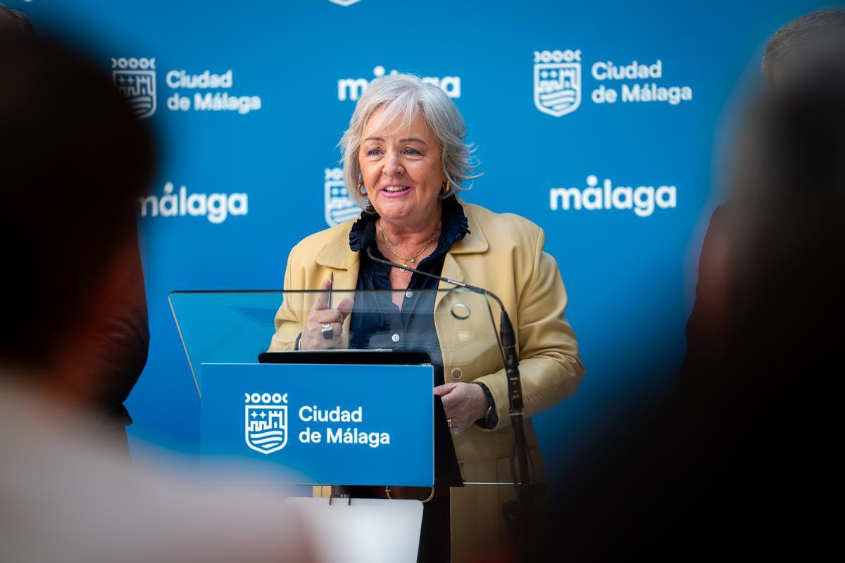Teresa Porras, presentando el plan de limpieza especial para la Semana Santa de 2026.