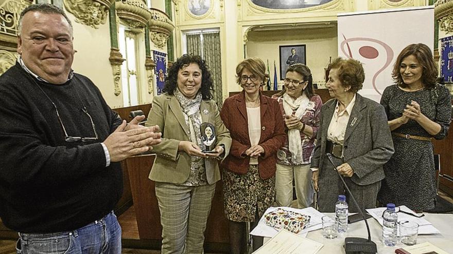 Rosa Lencero gana el Premio Nacional de Relatos Cortos