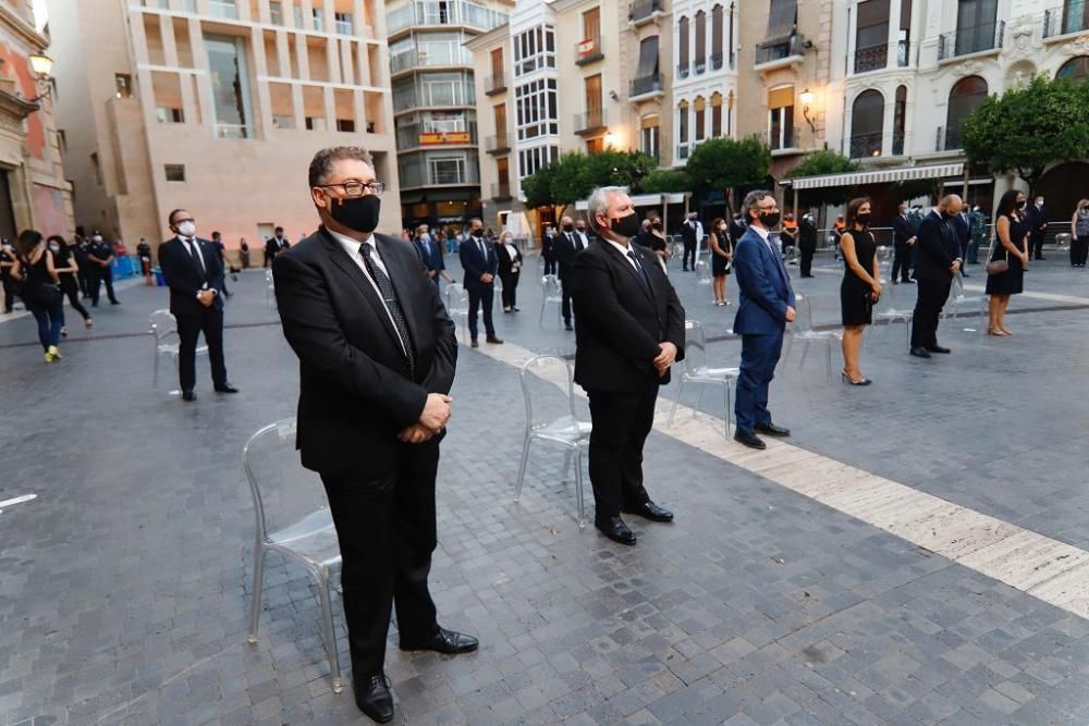 Acto en homenaje a las víctimas del coronavirus en la Región