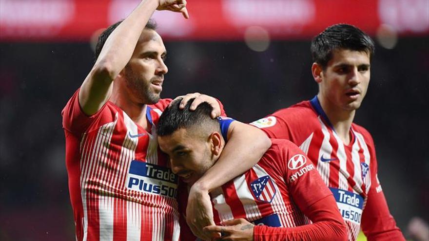 El Atlético retrasa la fiesta culé