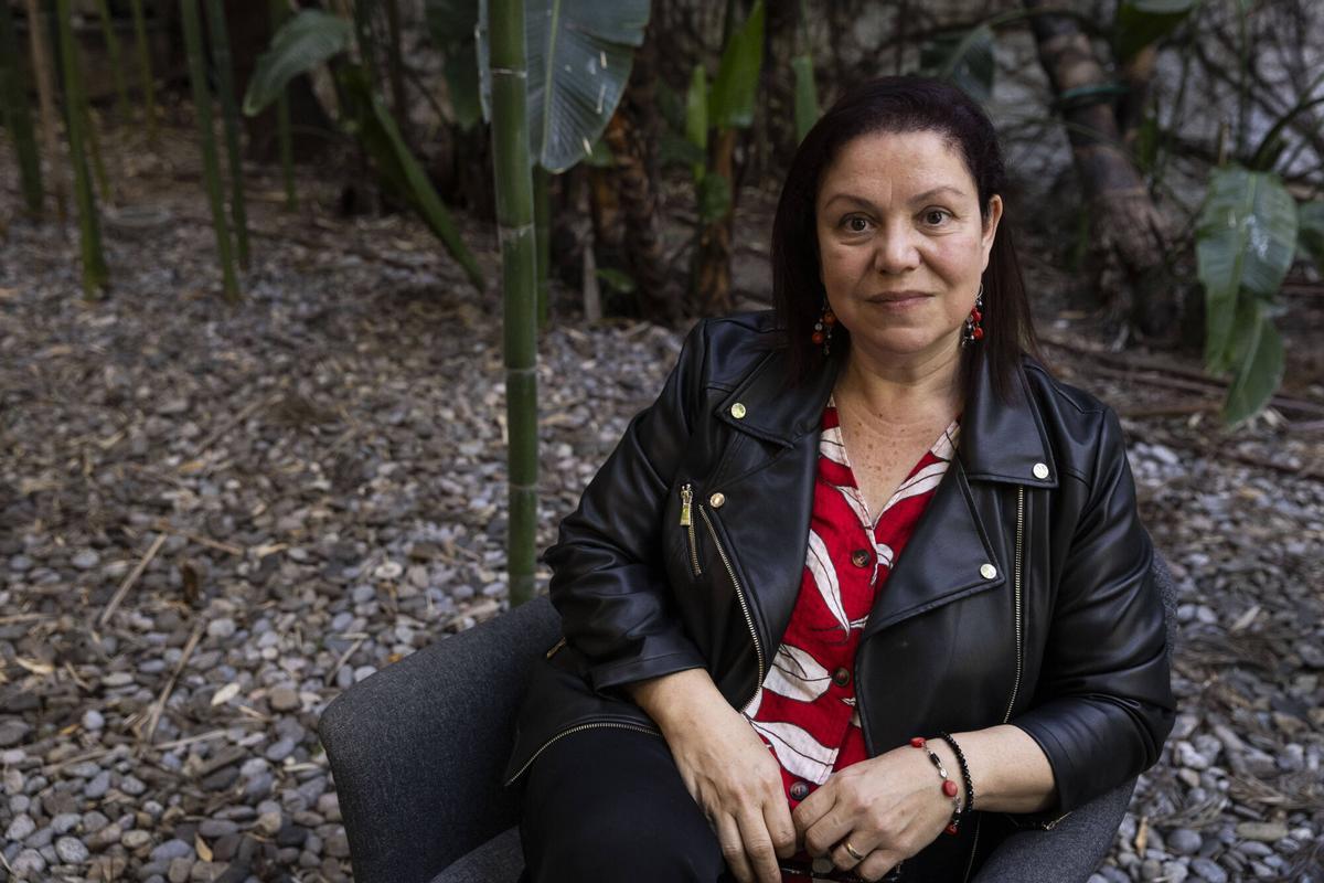 La escritora y colaboradora de El Periódico Care Santos.