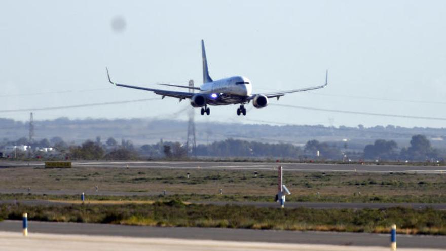 Fomento autoriza el cambio de nombre del aeropuerto de Corvera