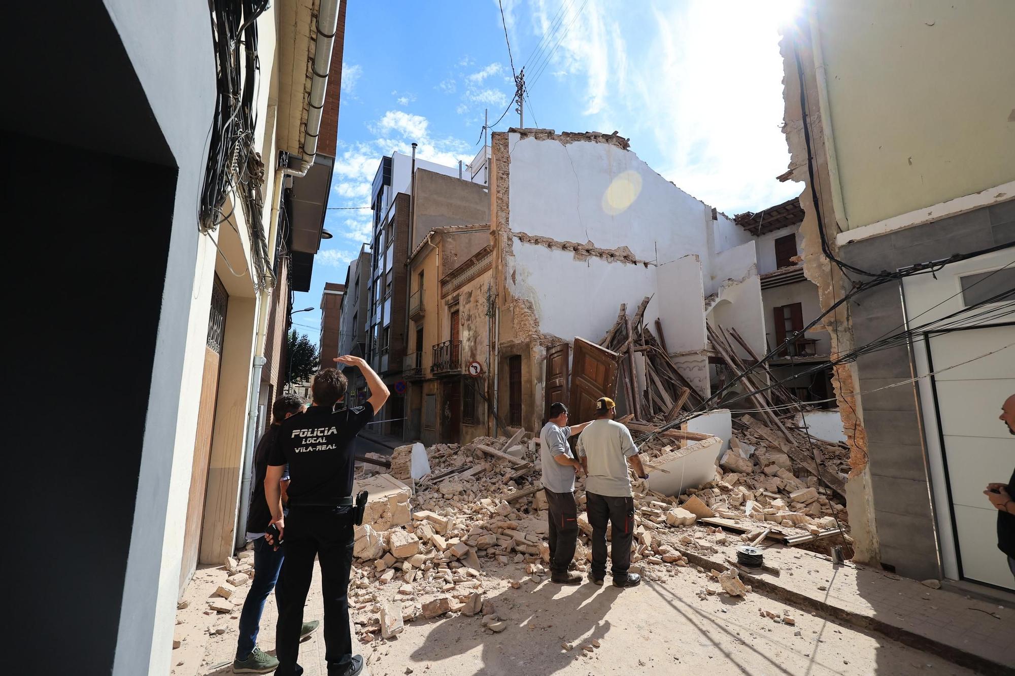 Galería de fotos: Espectacular derrumbe de dos casas en el centro de Vila-real