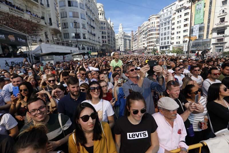 Búscate en la mascletà del 14 de marzo