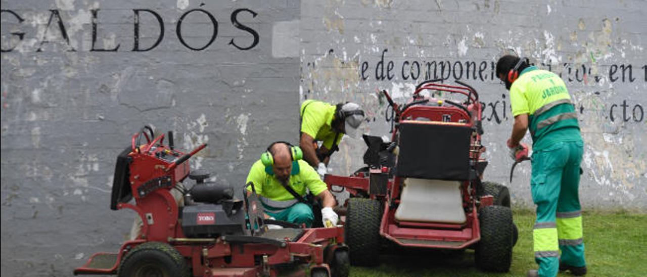 Bastan quince días de pandemia para hundir los salarios un 8,4% en Canarias