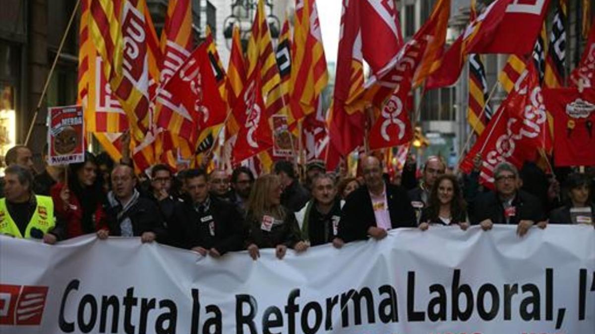 Segundo aniversario de la reforma del PP 8El 13 de febrero del 2014 los sindicatos se manifestaron en Barcelona en contra de la norma.