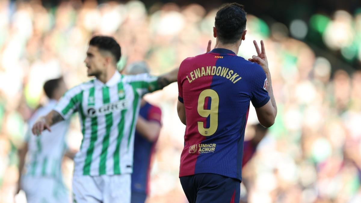 Lewandowski, ante el Betis