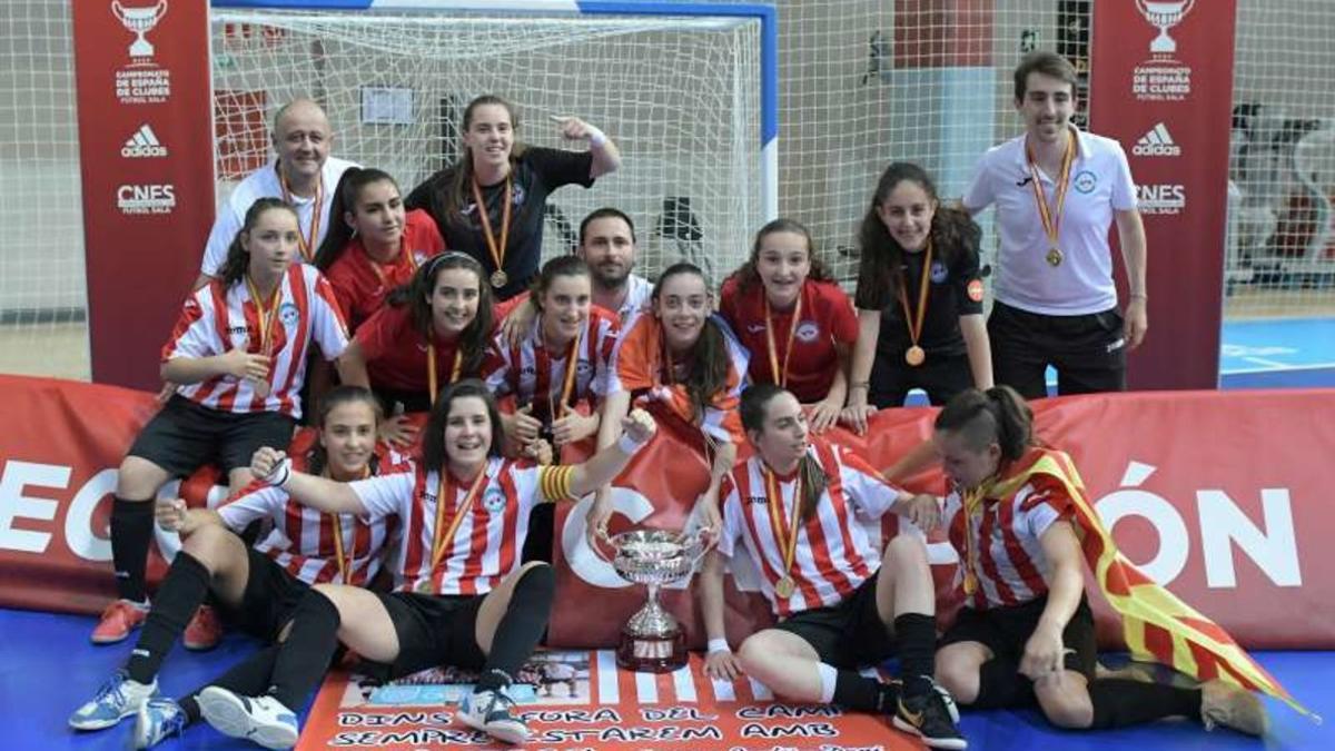 El femenino juvenil de la AE Penya Esplugues, vencedor del Campeonato de España de Clubes