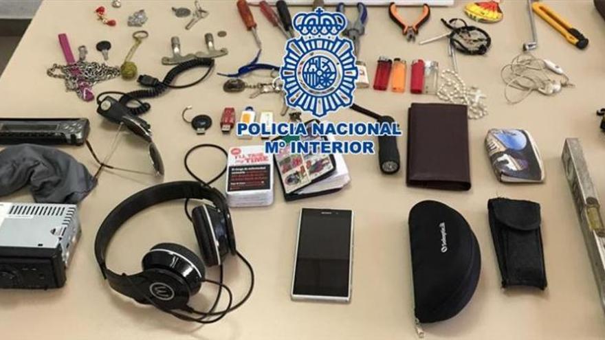 Detenidas tres personas por robar en Las Quemadas, Fuensanta y Campo de la Verdad