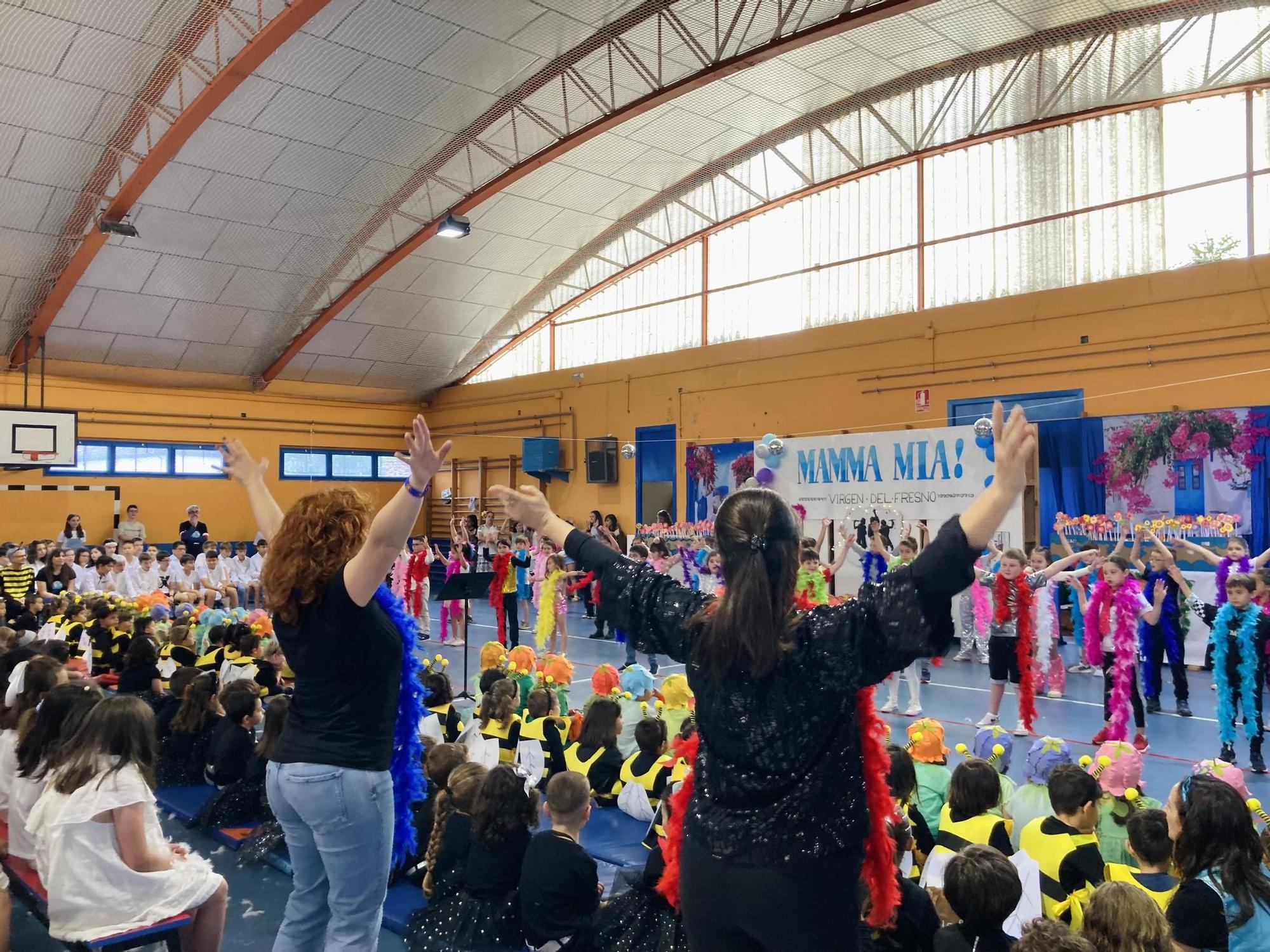 Así es desde dentro el gran musical de ABBA del colegio Virgen del Fresno