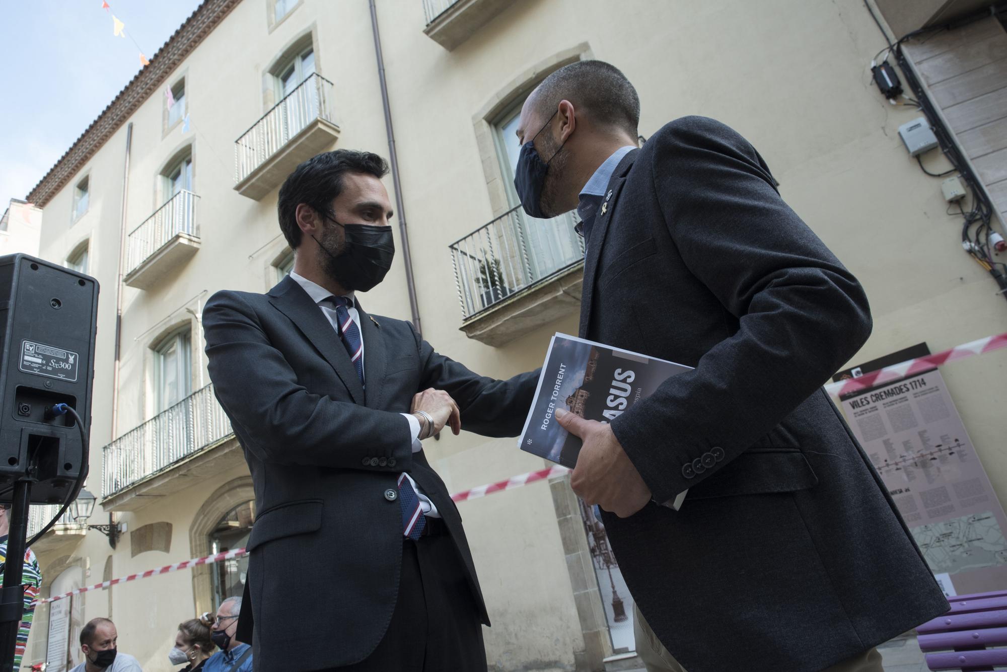 Roger Torrent presenta llibre a Manresa