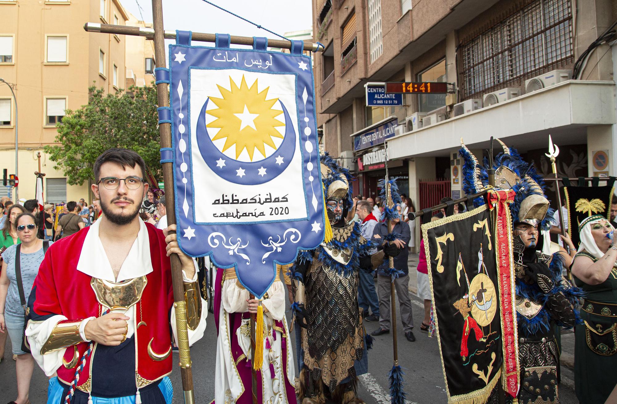 San Blas refuerza su hermanamiento con Alcoy en el pregón de los Moros y Cristianos