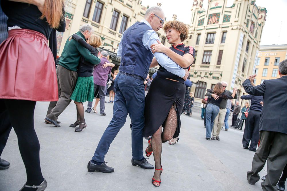 Tango en el vestíbulo de la Estación del Norte