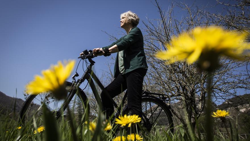 María Knaapen mueve a miles de turistas por España y Portugal desde Arenas