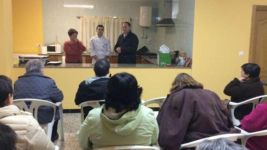 Comienza el curso de cocina itinerante de Vila de Cruces