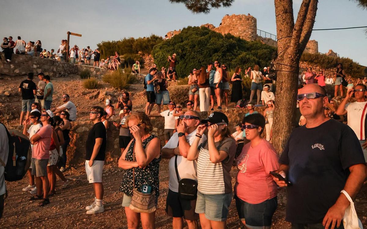 El eclipse total de sol del 12 de agosto en el Castillo de Onda.