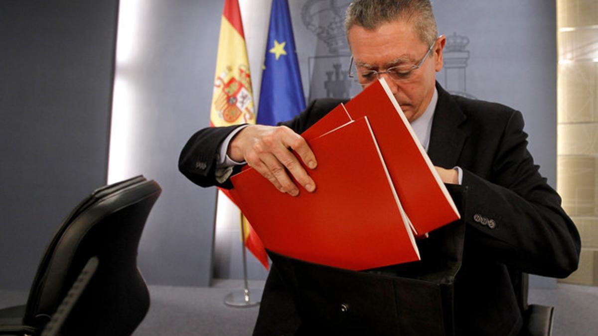 El ministro de Justicia, Alberto Ruiz-Gallardón, en una rueda de prensa posterior al Consejo de Ministros.