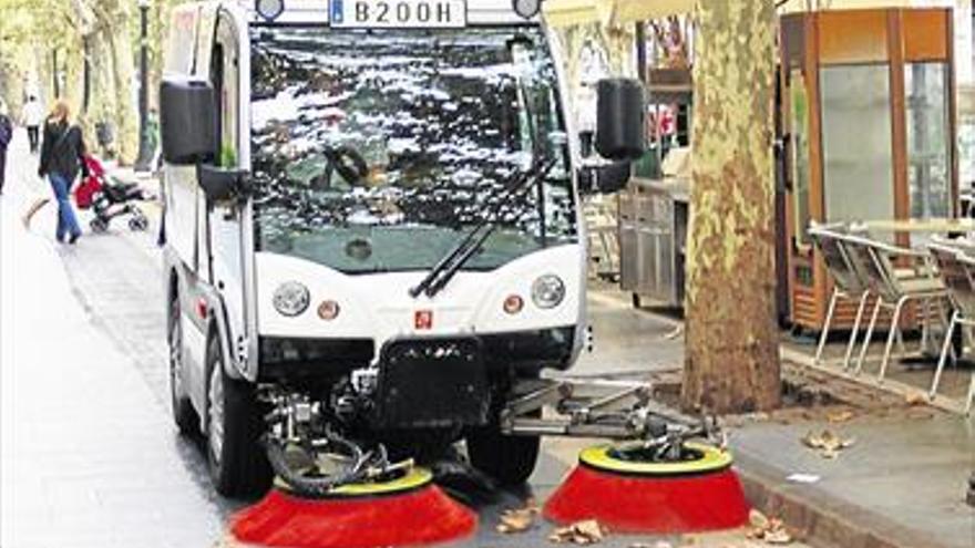 Quintuplica la alcoholemia y choca con una barredora en Benicarló