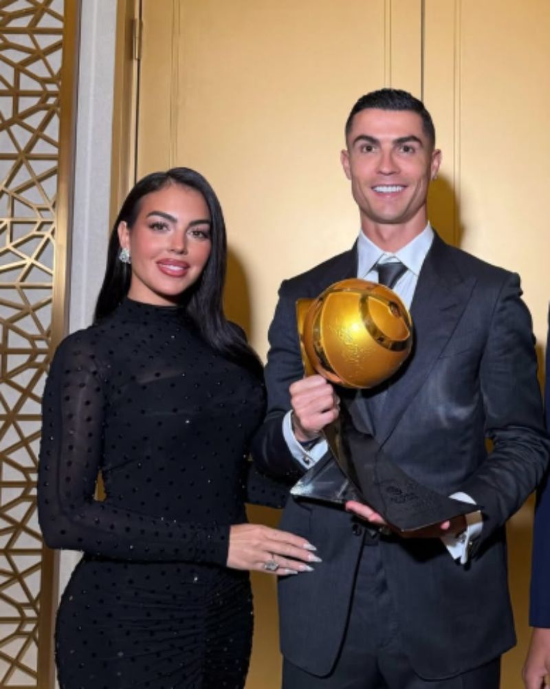 Cristiano y Georgina ganarán 10 millones con la venta