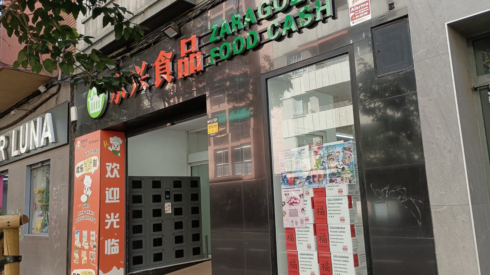Así es el macrosupermercado asiático Foodcash