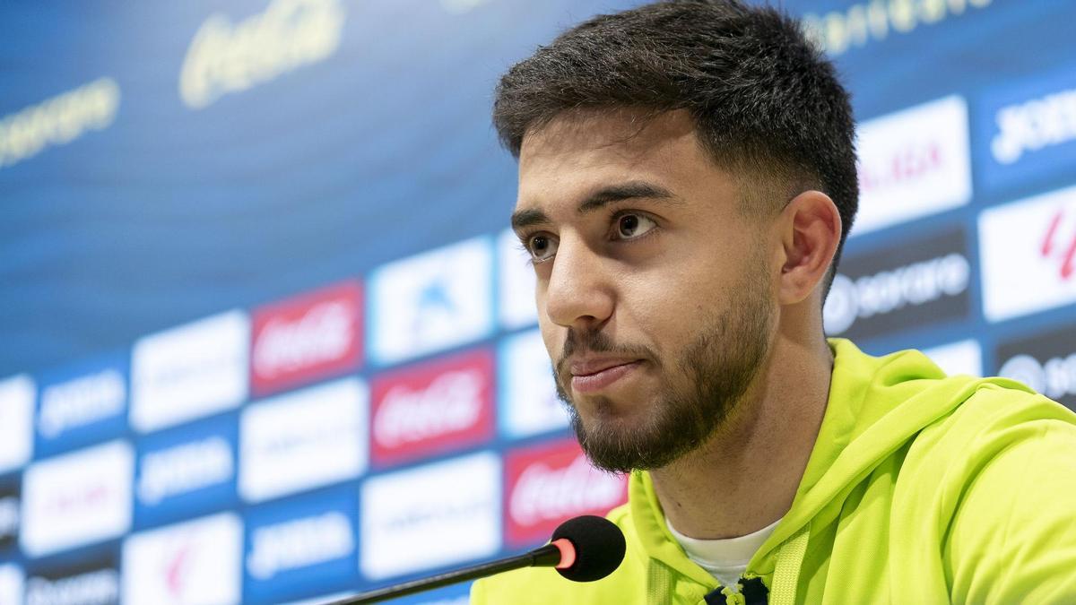 Ilias Akhomach ha analizado el momento que vive en el Villarreal CF.