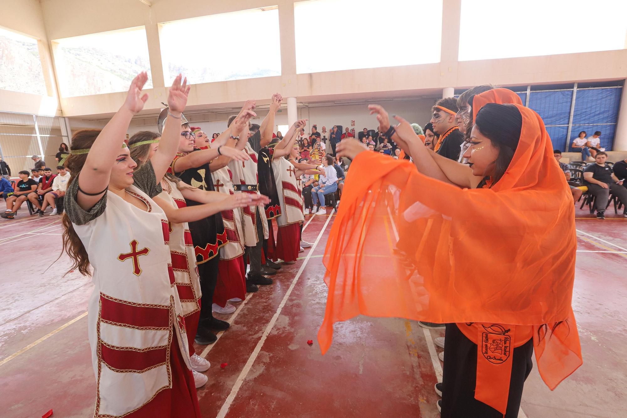 Moros y Cristianos en el Colegio San José Obrero de Orihuela