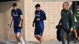 El Real Zaragoza sopesa fichar dos centrales mejor que uno