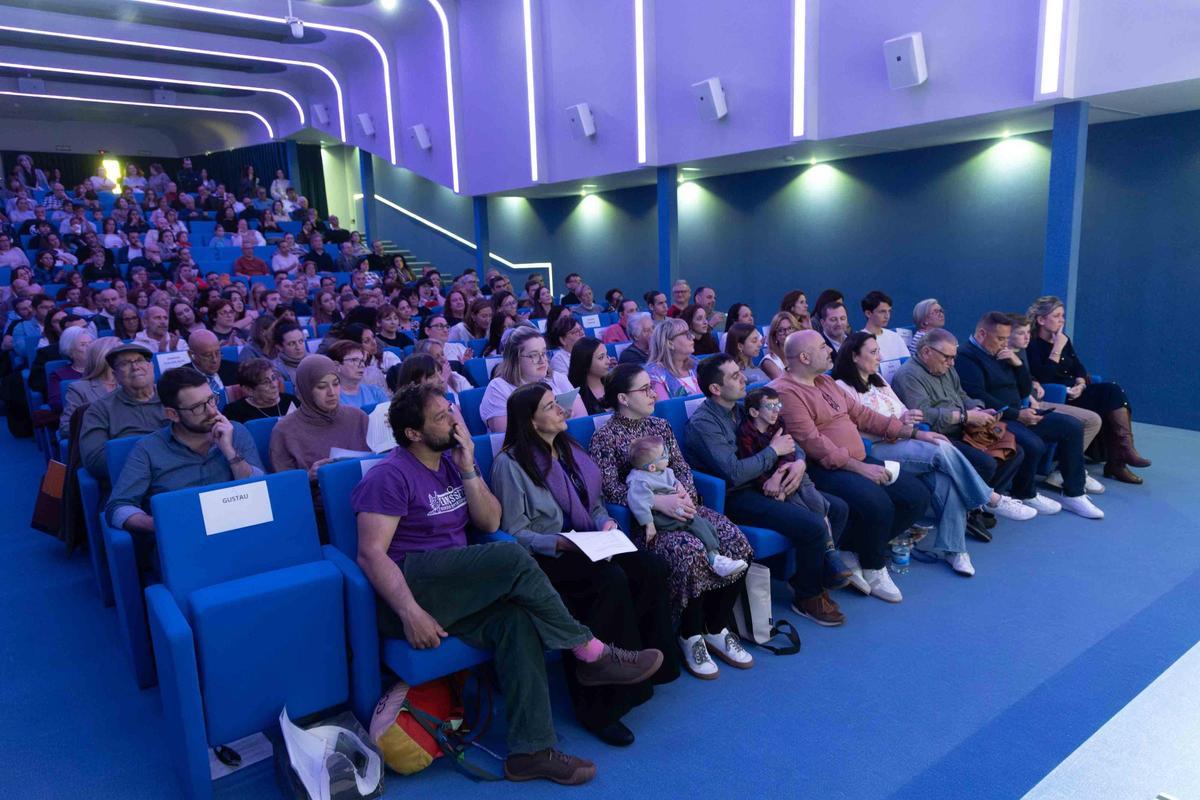 El recuerdo de Elías reúne en Alicante a quienes acompañaron su vida