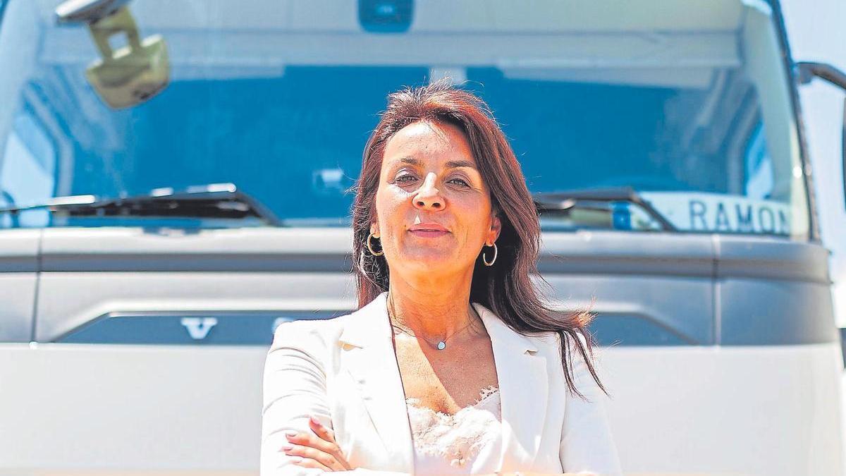Mercedez Pérez, CEO y fundadora de Miratrans, posa para La Opinión de Murcia en la sede de su empresa.