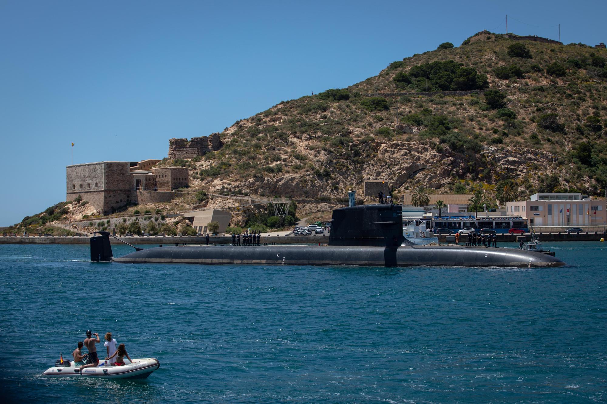 El submarino Isaac Peral comienza las pruebas de navegación en las aguas de Escombreras