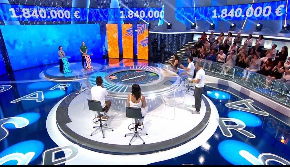 Rosa y Manu en el Rosco de Pasapabla