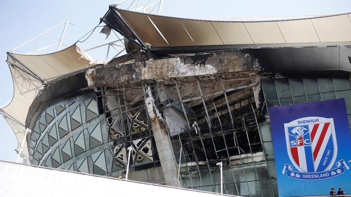 Así quedó la parte incendiada del estadio Hongkou