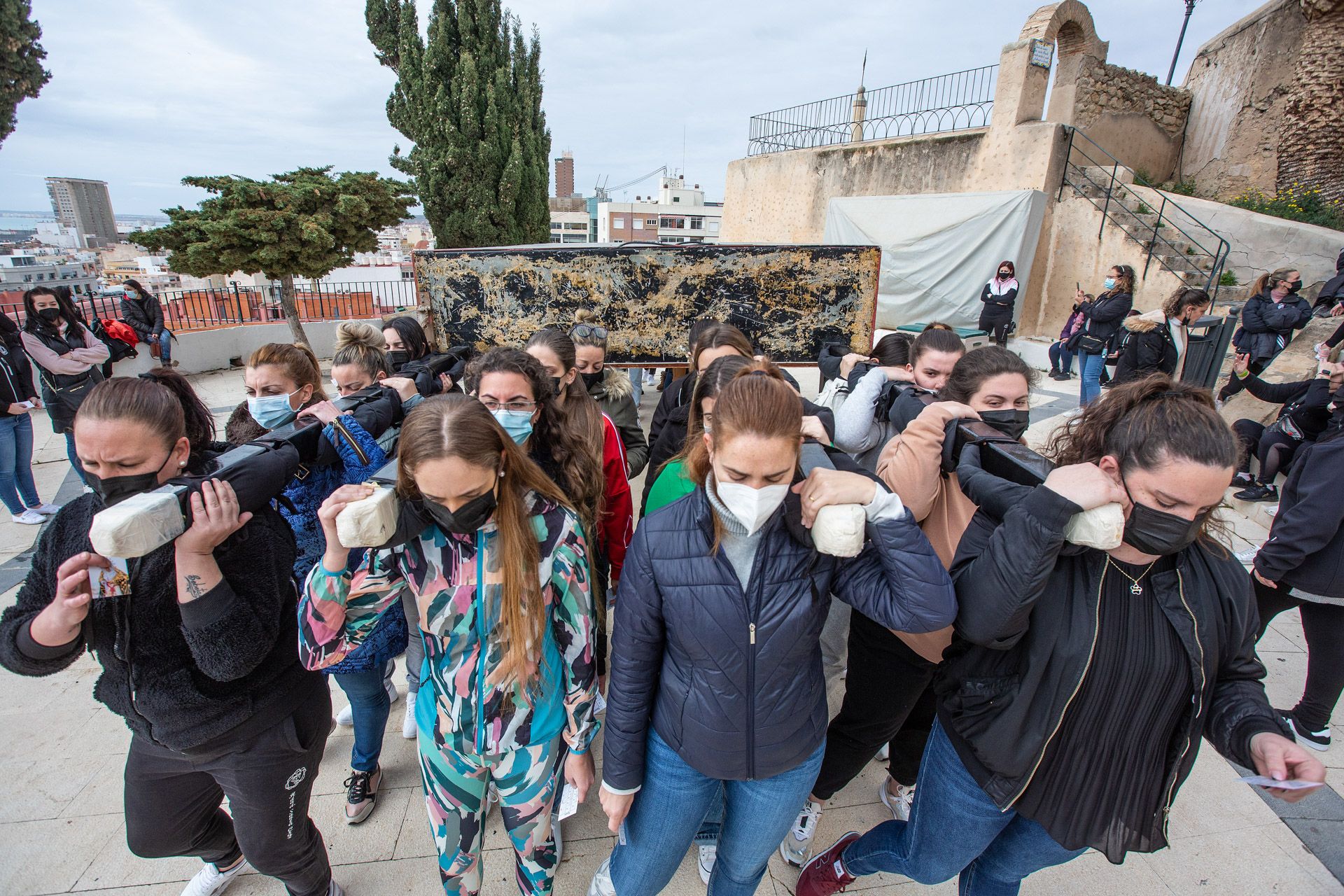 Las costaleras de la Virgen de los Dolores comienzan los ensayo