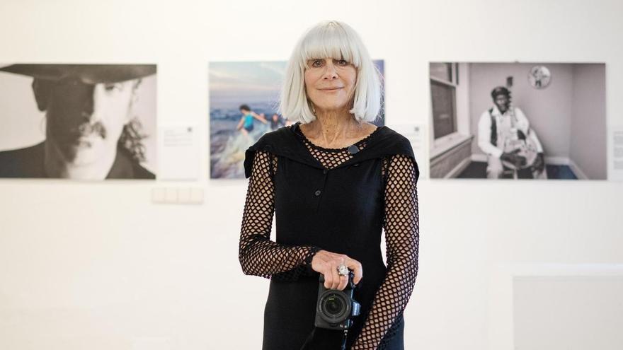Lynn Goldsmith.