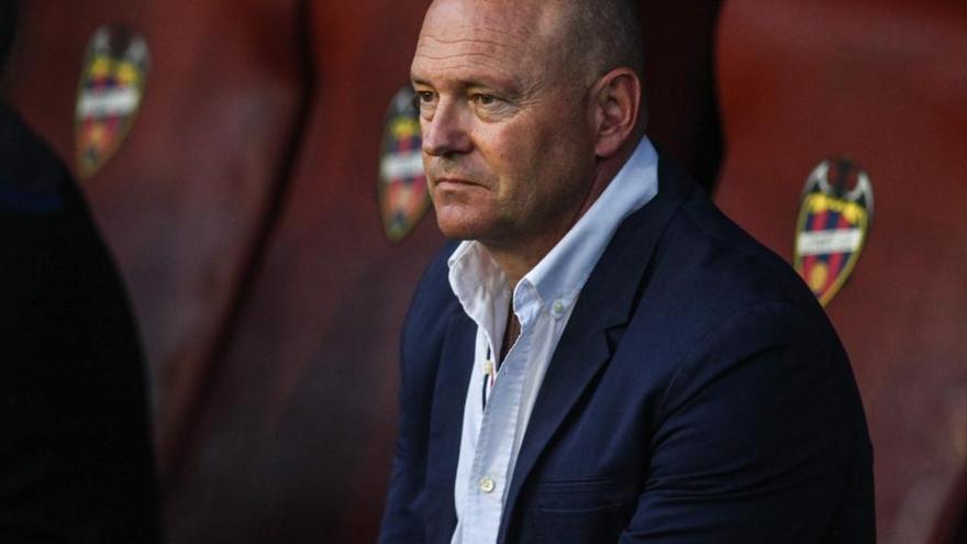 Pepe Mel comienza a trabajar la estrategia para debutar el domingo en Riazor