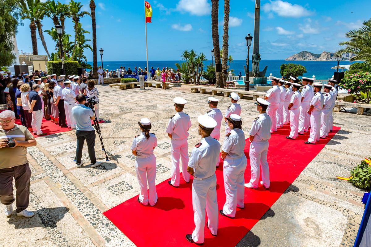 Benidorm homenajea a los Caídos en la Mar y al Arma Submarina