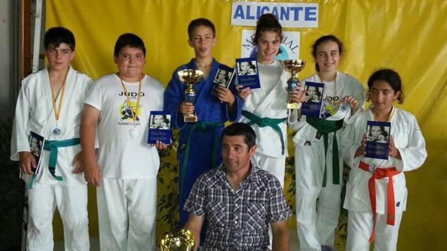 Pleno de medallas para el Judo Club Torrellano
