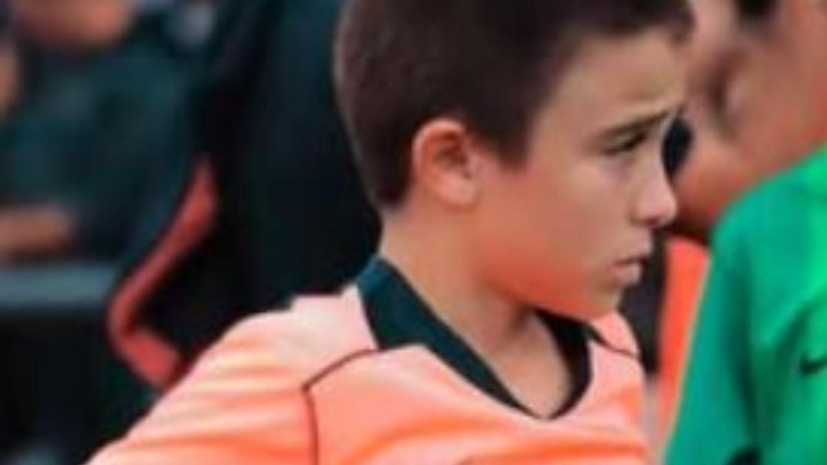 Pedrito Juárez marcó un gol de antología en el campo de la Vila Olímpica