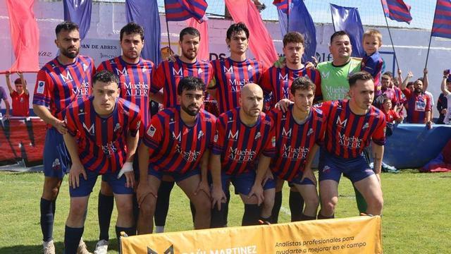 La formación del Andés para enfrentarse al Ribadesella.  |