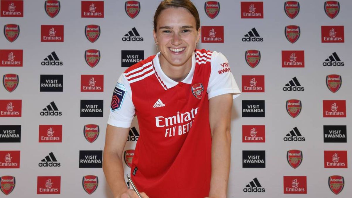 Vivianne Mediema renueva con el Arsenal un año más | Twitter @ArsenalWFC